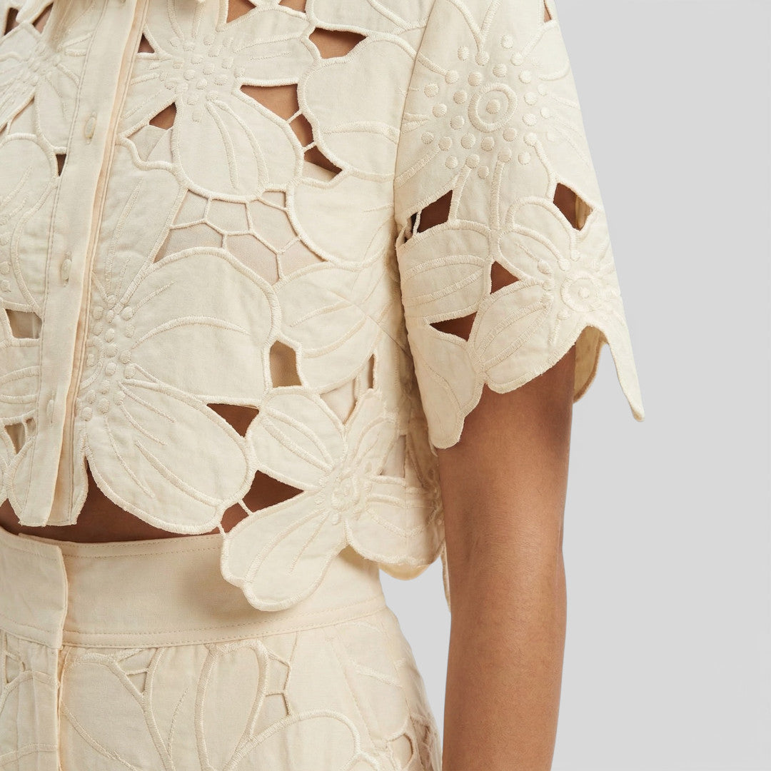 CLARA – Conjunto elegante de camisa y pantalón para invitada