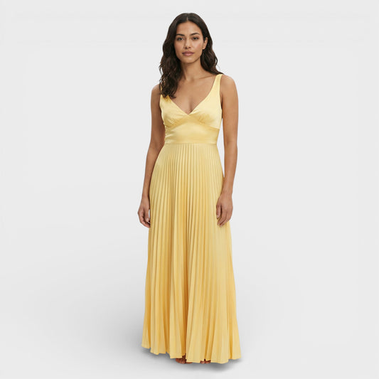 PAULA – Vestido maxi plisado con escote en pico para invitada