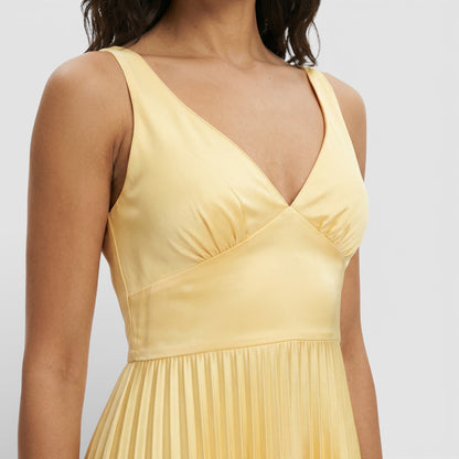 PAULA – Vestido maxi plisado con escote en pico para invitada