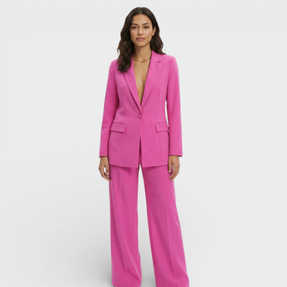 CLARA – Conjunto blazer y pantalón sastre elegante para invitada