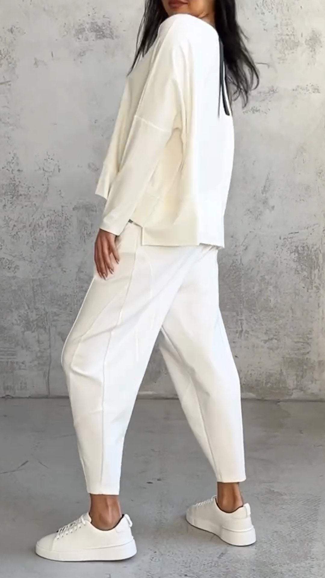 Traje fluido de dos piezas para mujer con blazer y pantalón entallado – RIVERA