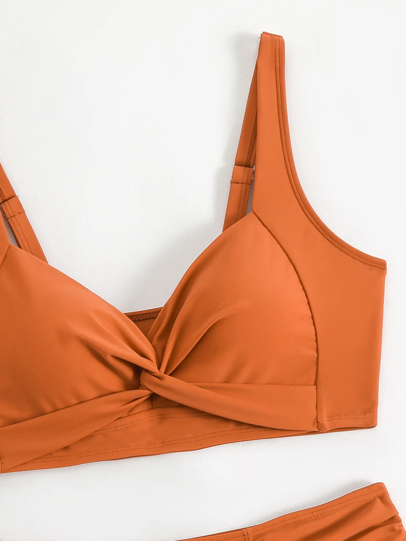 Marina – Bikini de talle alto con detalle de giro para mujer