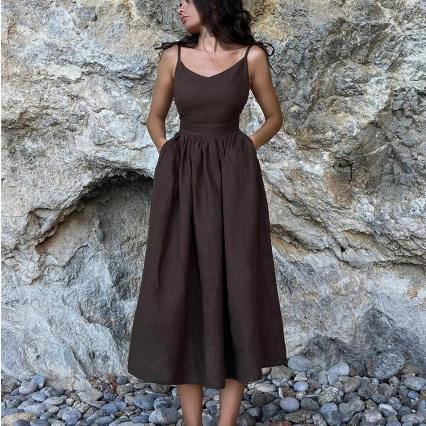 MARCELA – Vestido largo de lino sin mangas con espalda abierta y lazo ajustable