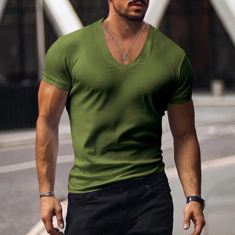 Camiseta slim fit de hombre con escote en V profundo – VOLKER