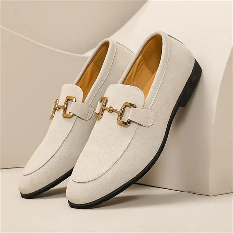 Vantor – Mocasines sin cordones con detalle metálico para hombre
