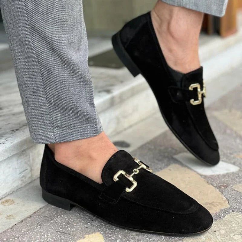 Vantor – Mocasines sin cordones con detalle metálico para hombre