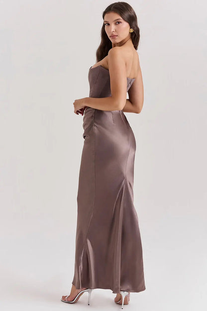 ELARA – Vestido maxi satinado sin tirantes con fruncido favorecedor