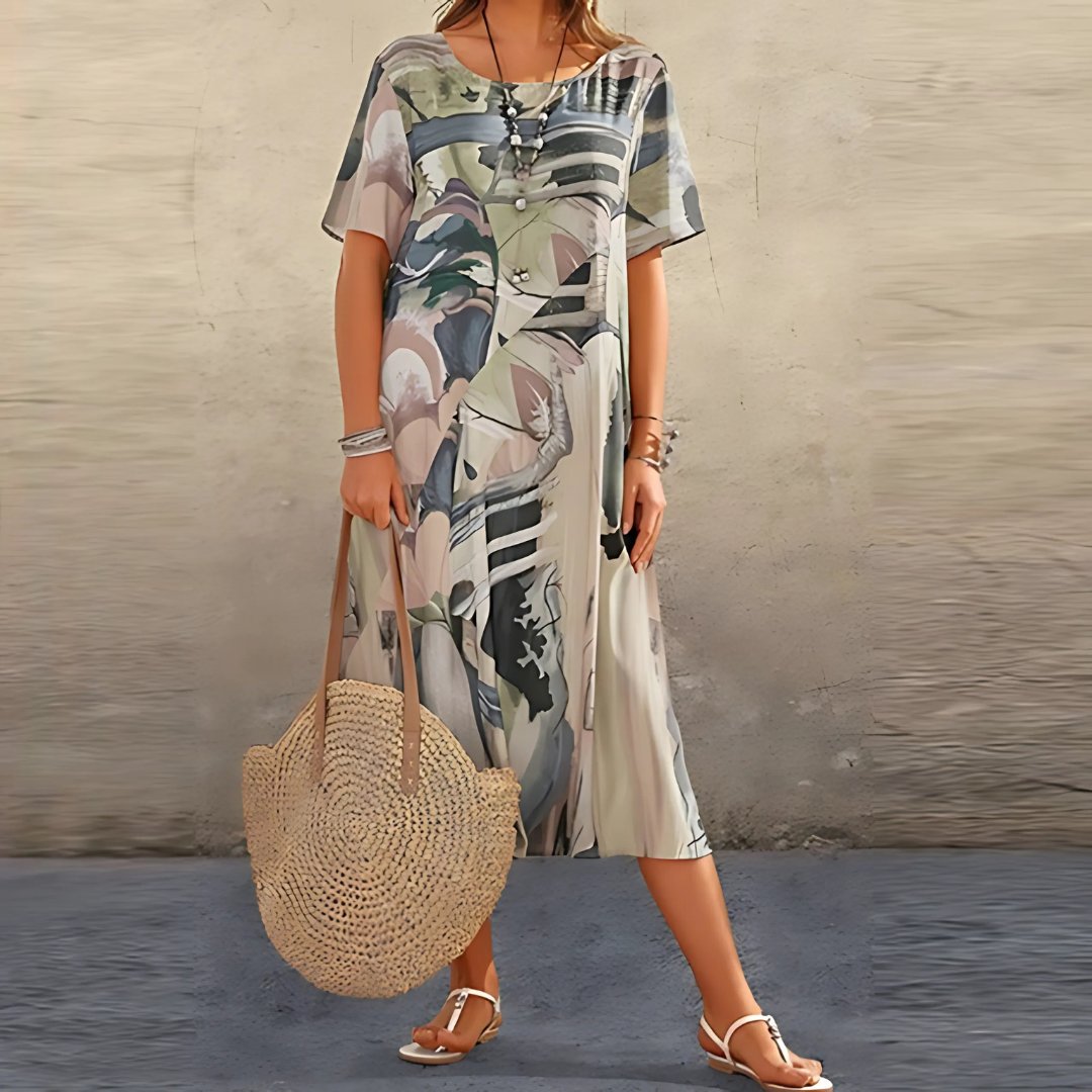 CAMILA – Vestido largo de talla grande con estampado abstracto y mangas cortas