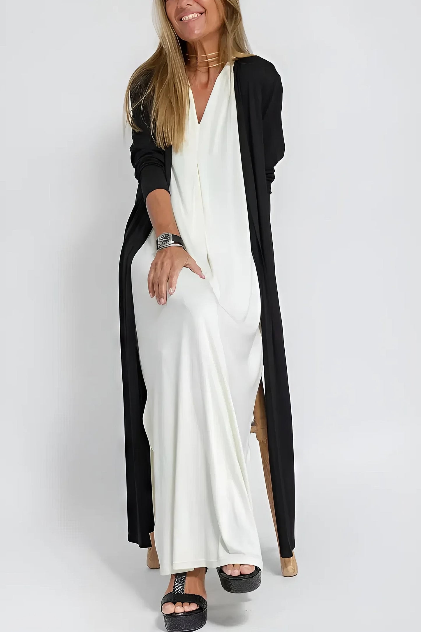 CAMILA – Vestido largo de talla grande sin mangas con escote en V