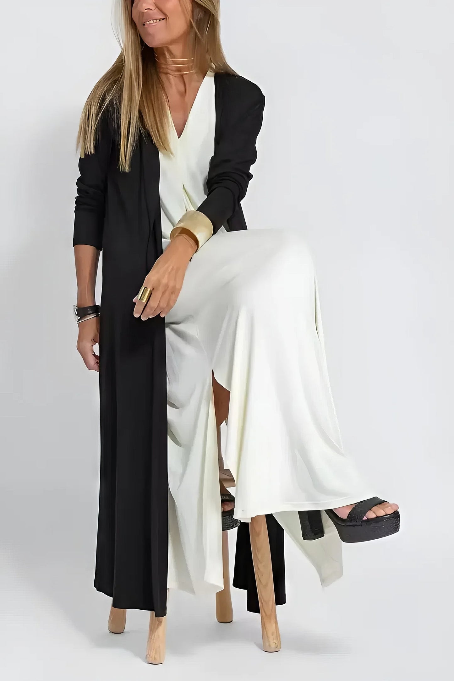 CAMILA – Vestido largo de talla grande sin mangas con escote en V