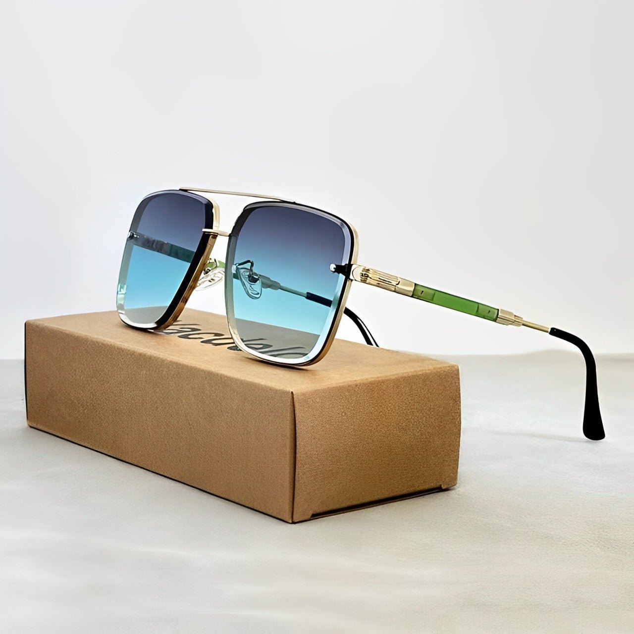 AURELIO – Gafas de sol tipo aviador con montura dorada y lentes degradados con protección UV400