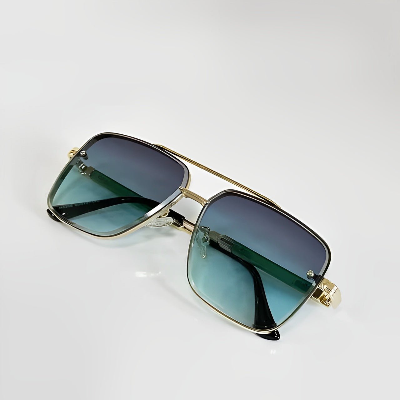 AURELIO – Gafas de sol tipo aviador con montura dorada y lentes degradados con protección UV400