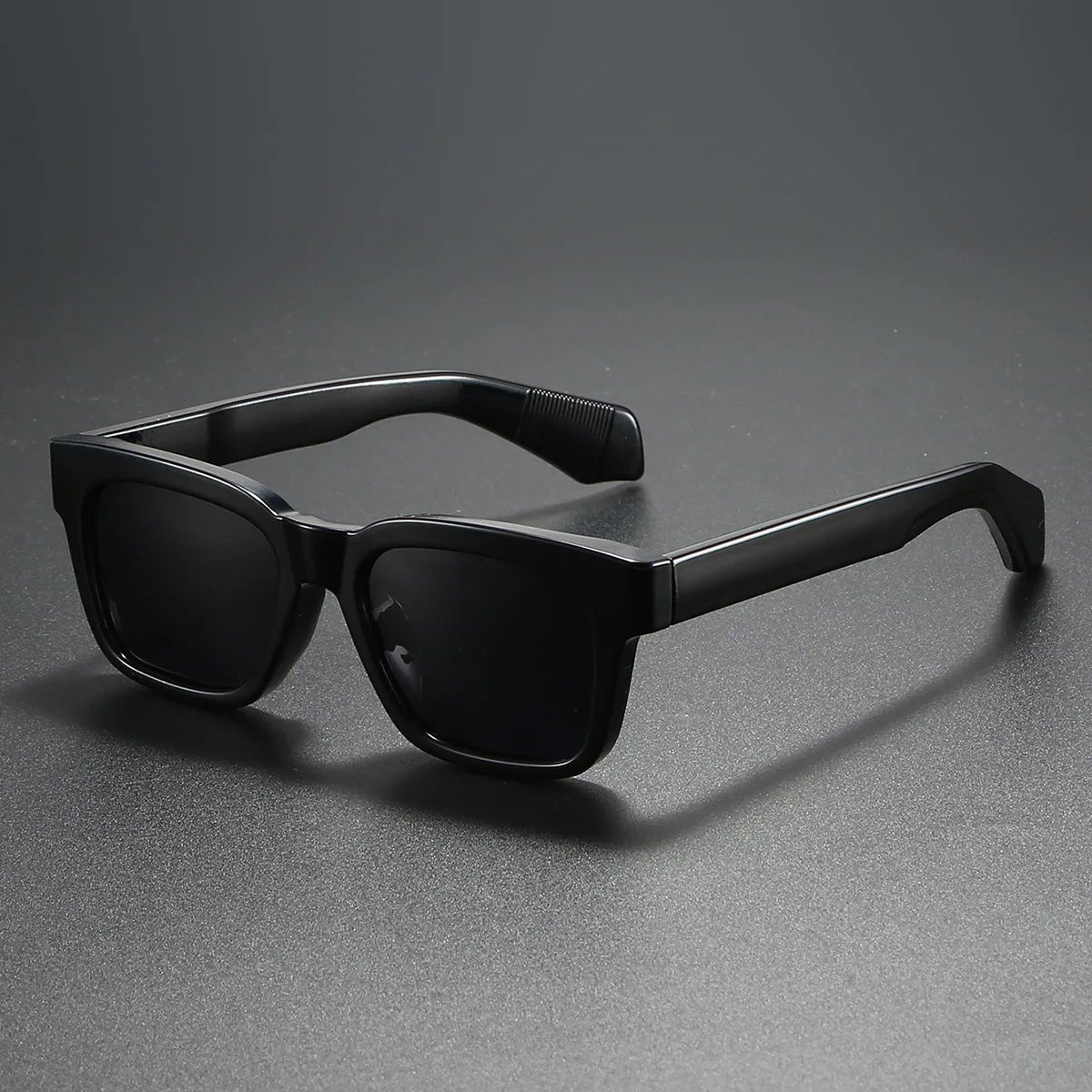MATEO – Gafas de sol retro de montura gruesa cuadrada y lentes polarizados