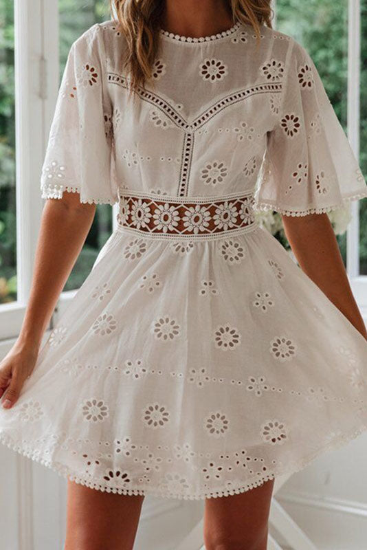 Luna – Vestido corto bohemio estilo Ibiza en color blanco para mujer