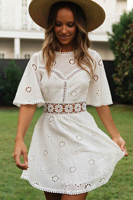 Luna – Vestido corto bohemio estilo Ibiza en color blanco para mujer