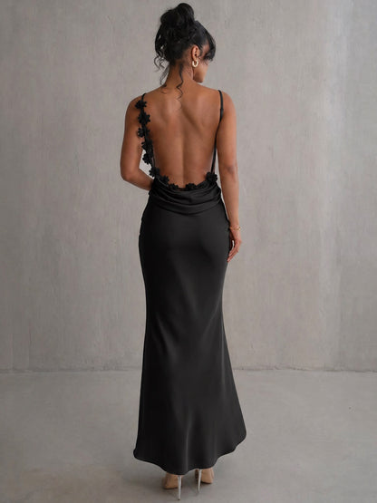 Sakura – Vestido maxi satinado con cuello cascada para mujer