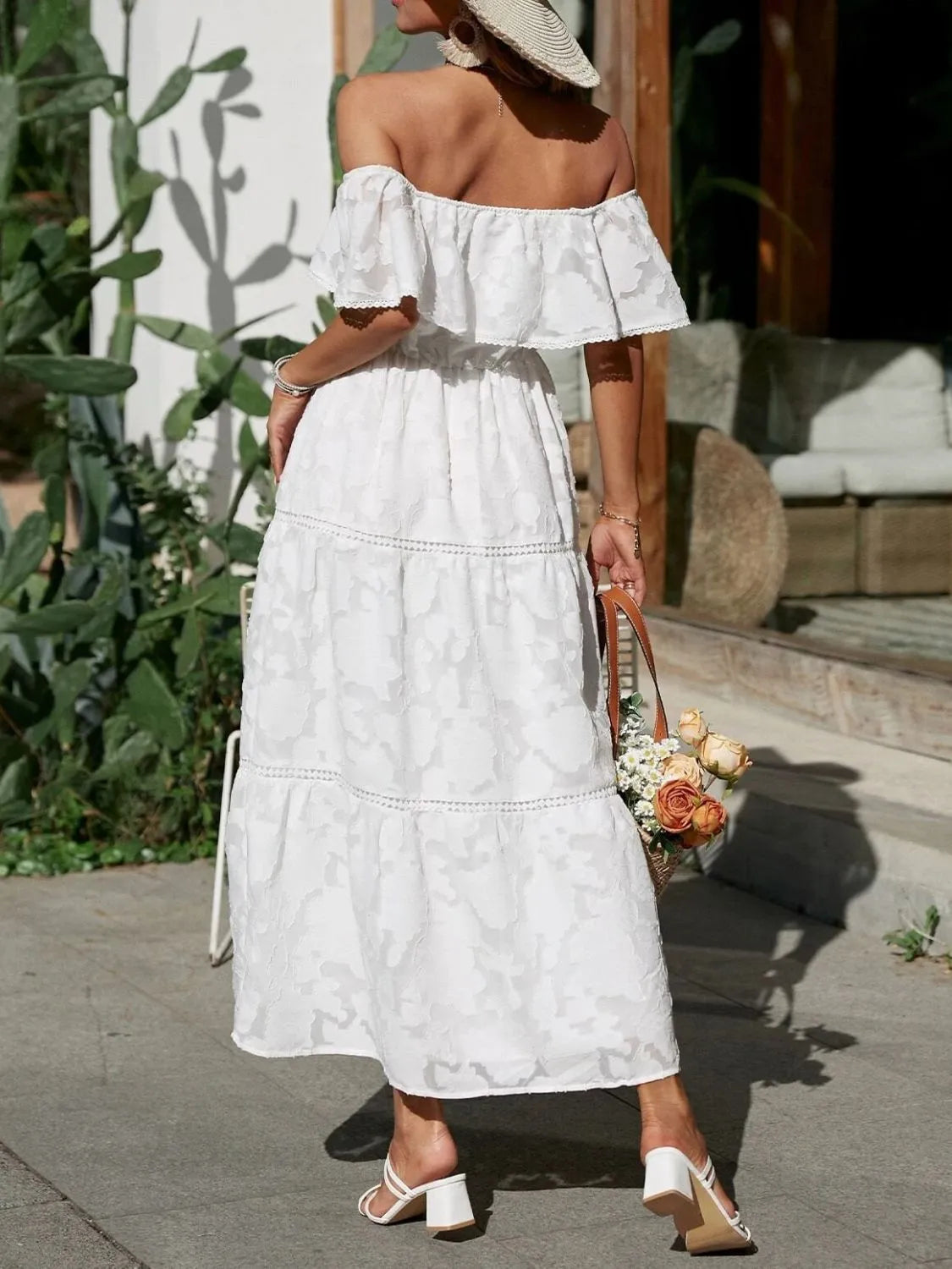 Aurora – Vestido largo con hombros descubiertos y capas para invitada de boda
