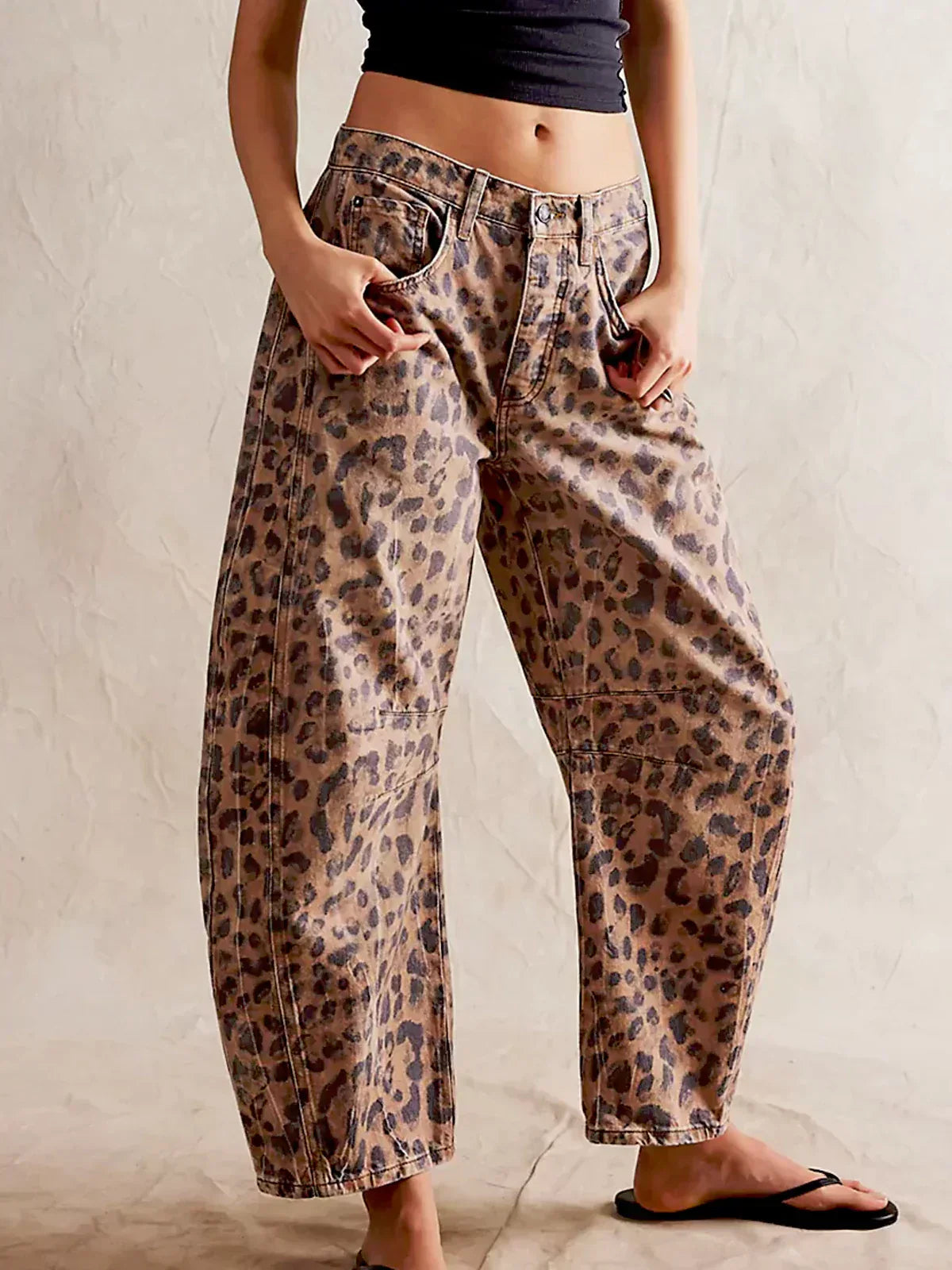 Feralia – Vaqueros de pierna ancha con estampado animal para mujer