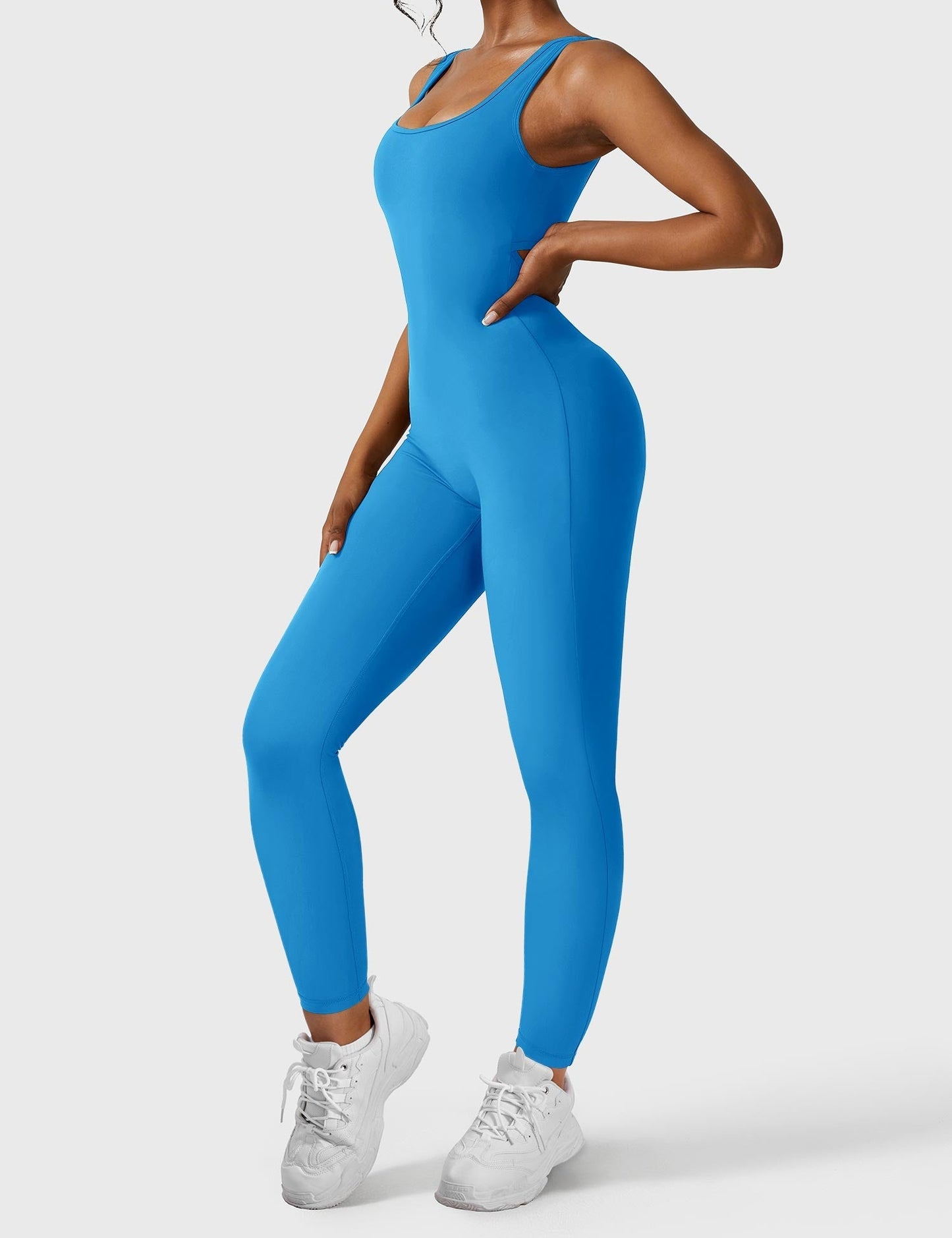 Elara – Mono elegante con espalda en V para mujer