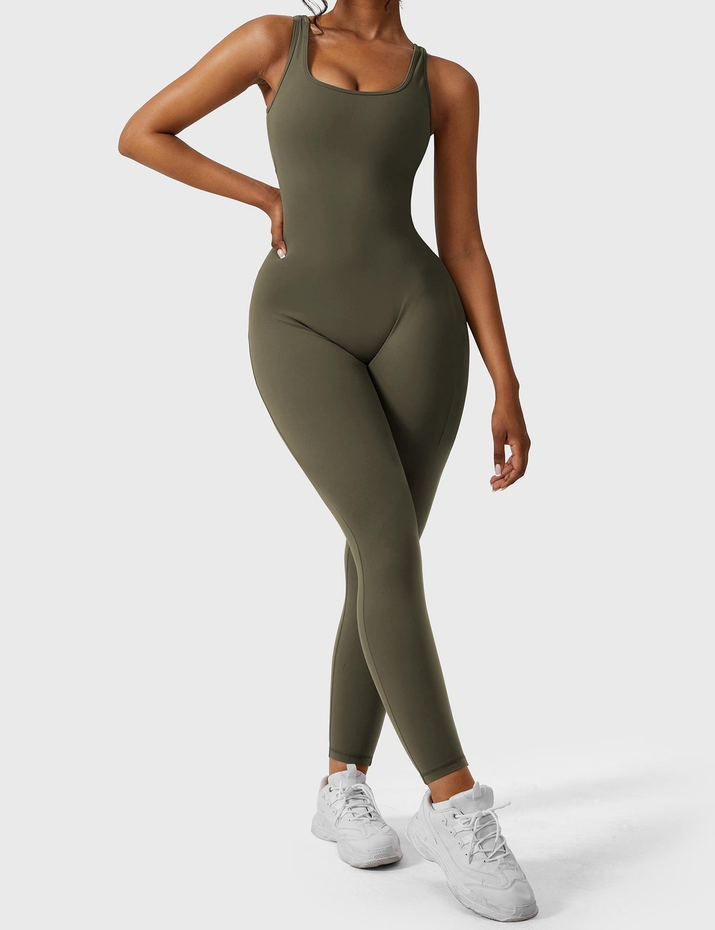 Elara – Mono elegante con espalda en V para mujer