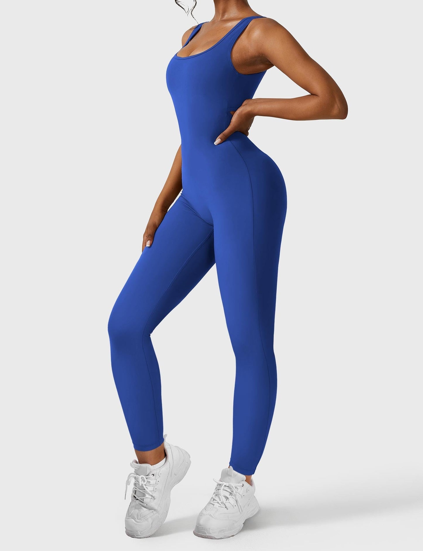 Elara – Mono elegante con espalda en V para mujer