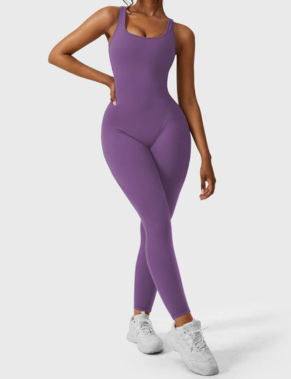 Elara – Mono elegante con espalda en V para mujer